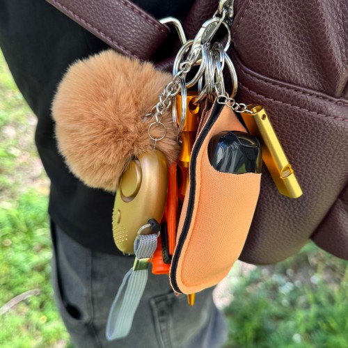 Ключник безпеки Max: сирена, газовий балончик в кейсі, куботан, розбивач-стропоріз, свисток, холдер для антисептика, ремінець, помпон (готовий набір самозахисту), Помаранчевий